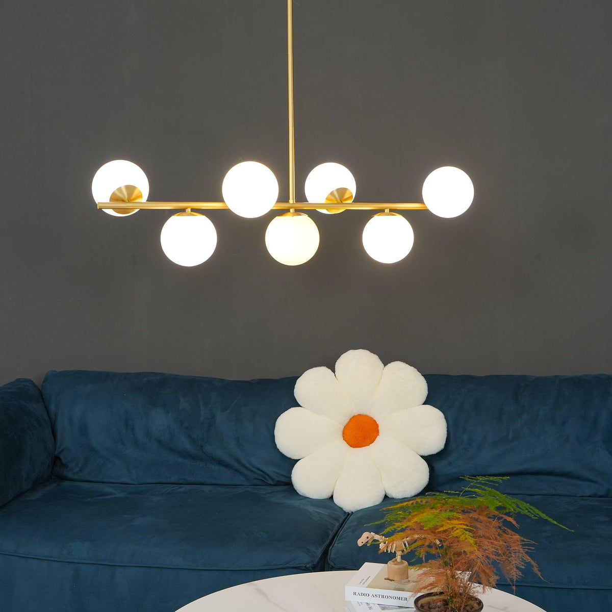 Casoella lámpara de araña esfera y tallo moderna dorada LED