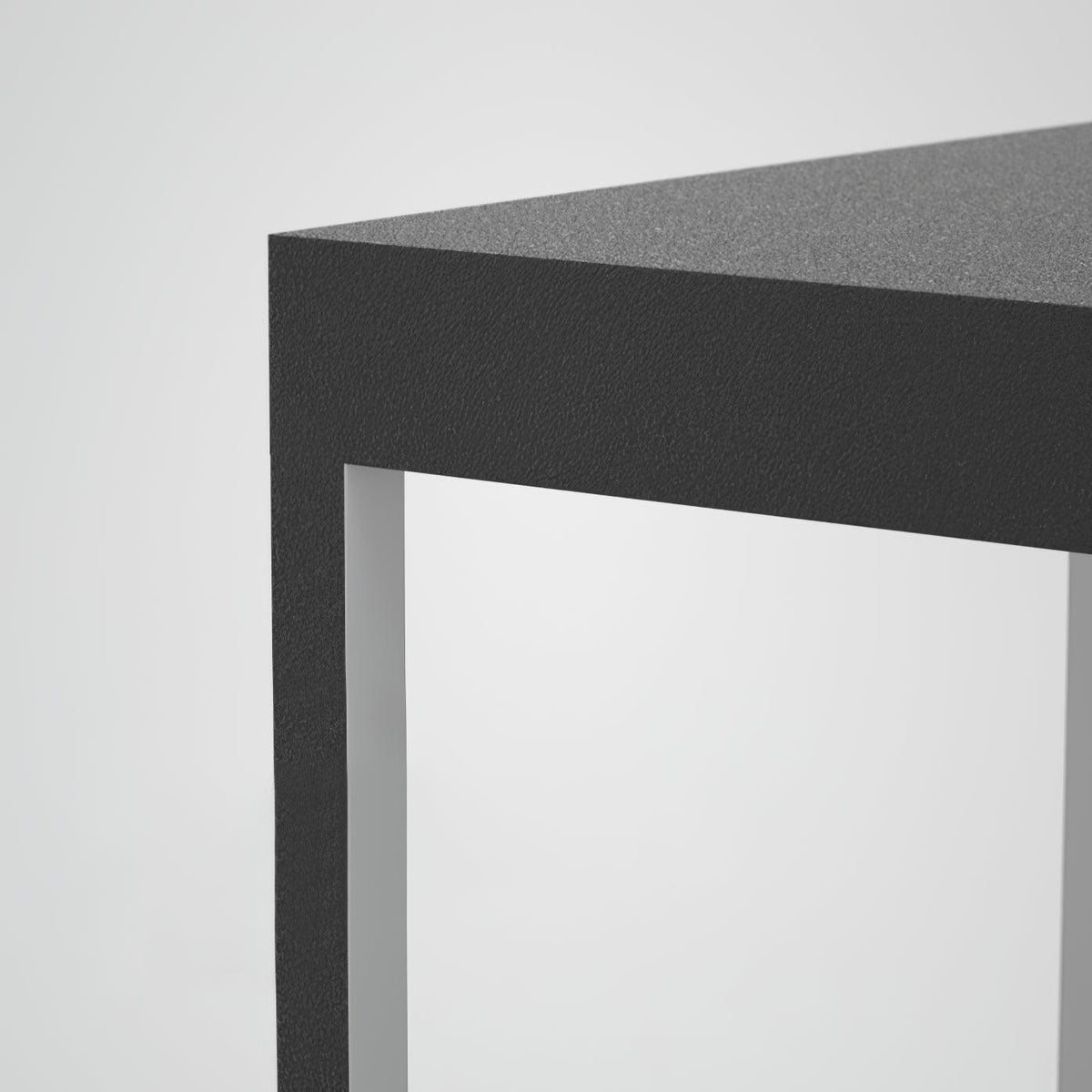 Mina lámpara de mesa minimalista