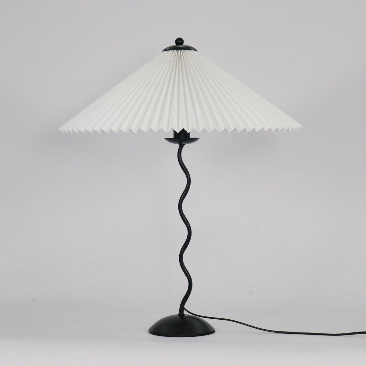 Vioro lámpara de mesa de tejido