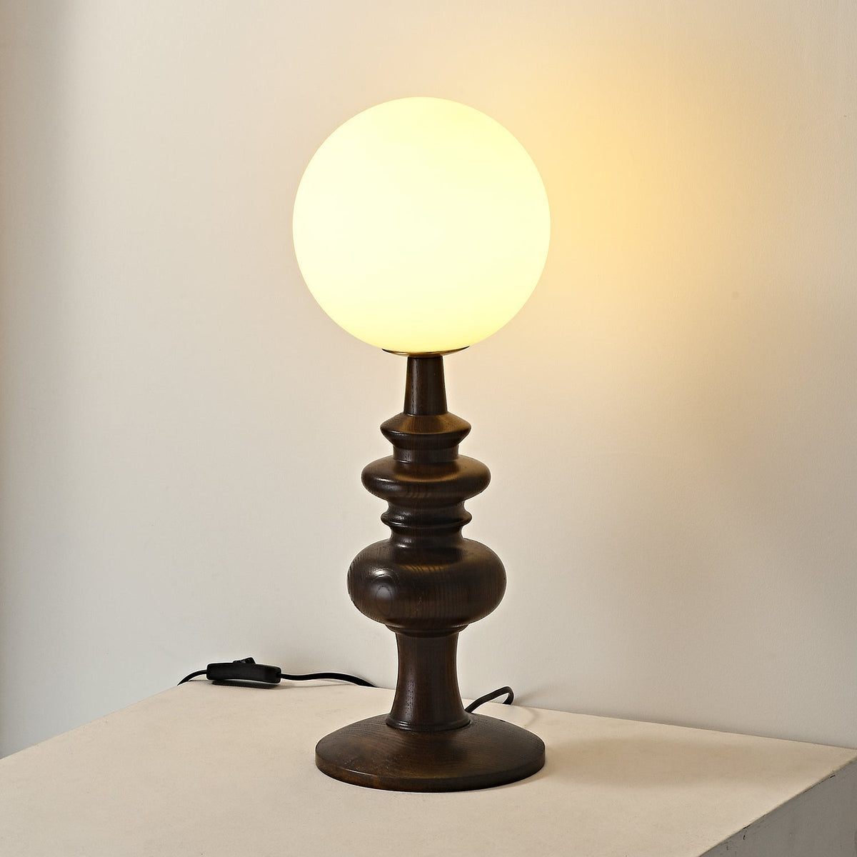 Sveta lámpara de mesa