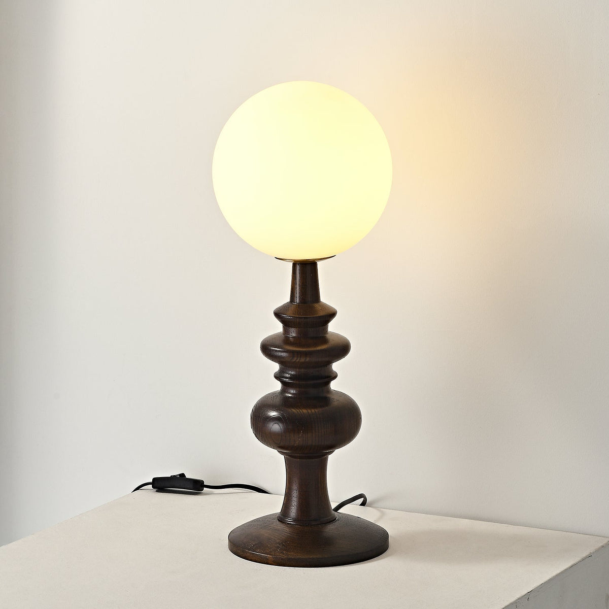 Sveta lámpara de mesa