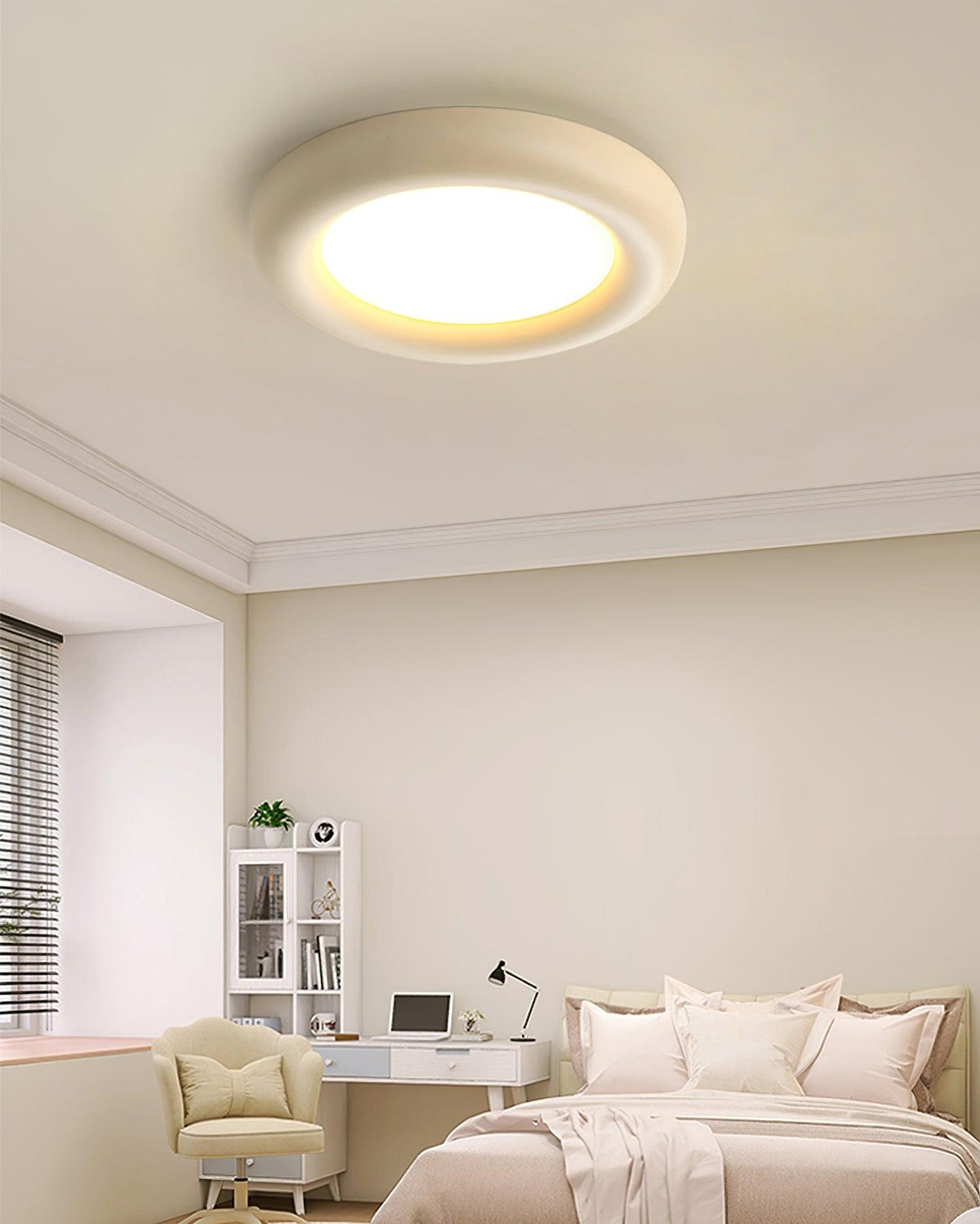 Lámpara de techo beige minimalista con florón
