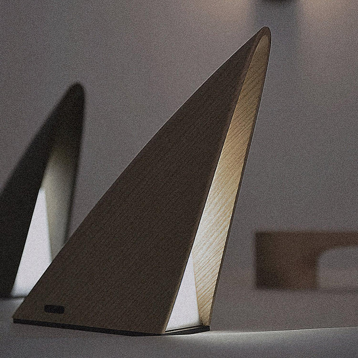 Justin lámpara de mesa minimalista de madera
