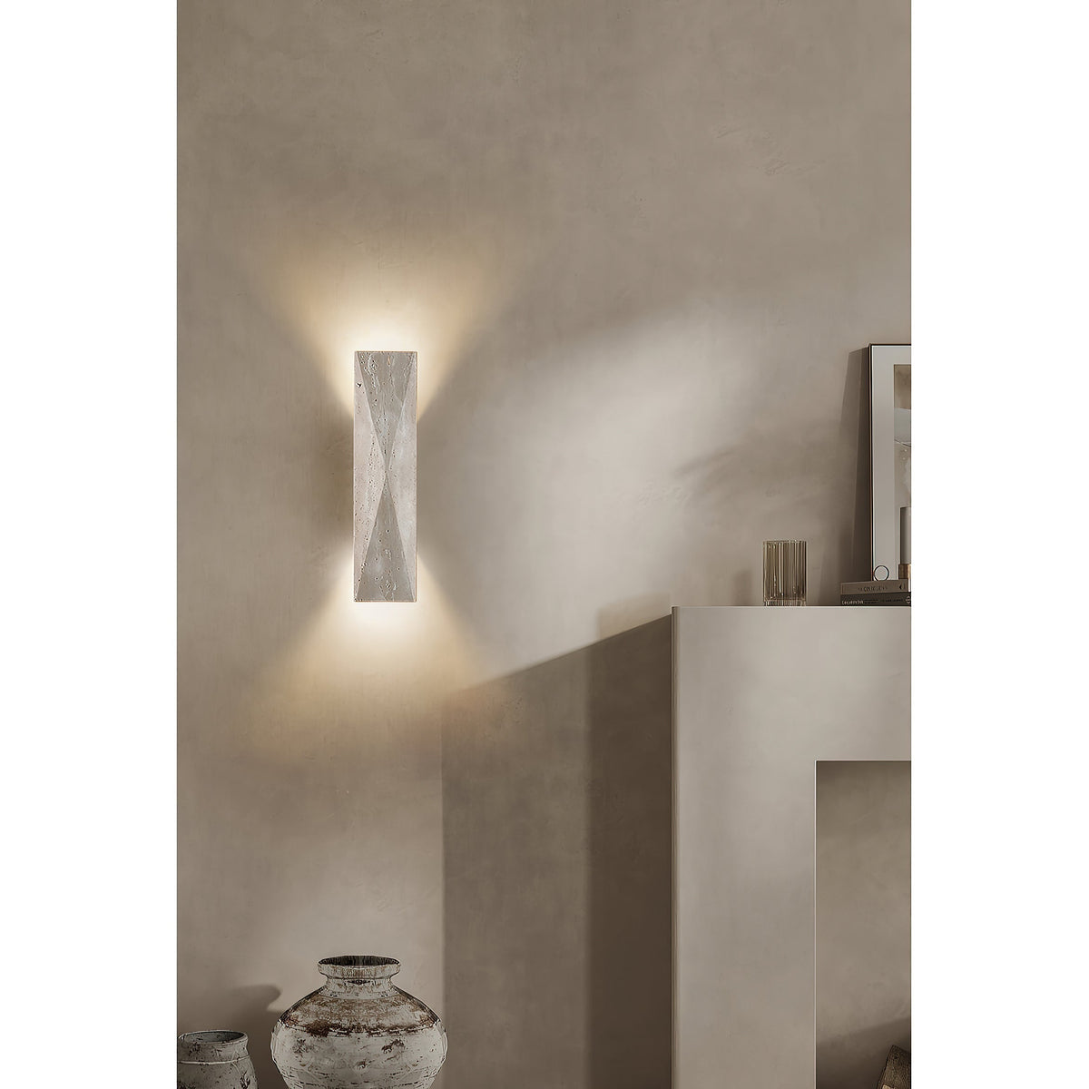 Taveenne aplique de pared travertino
