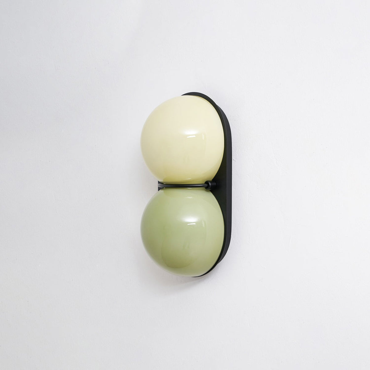 Two aplique de pared Globo vidrio