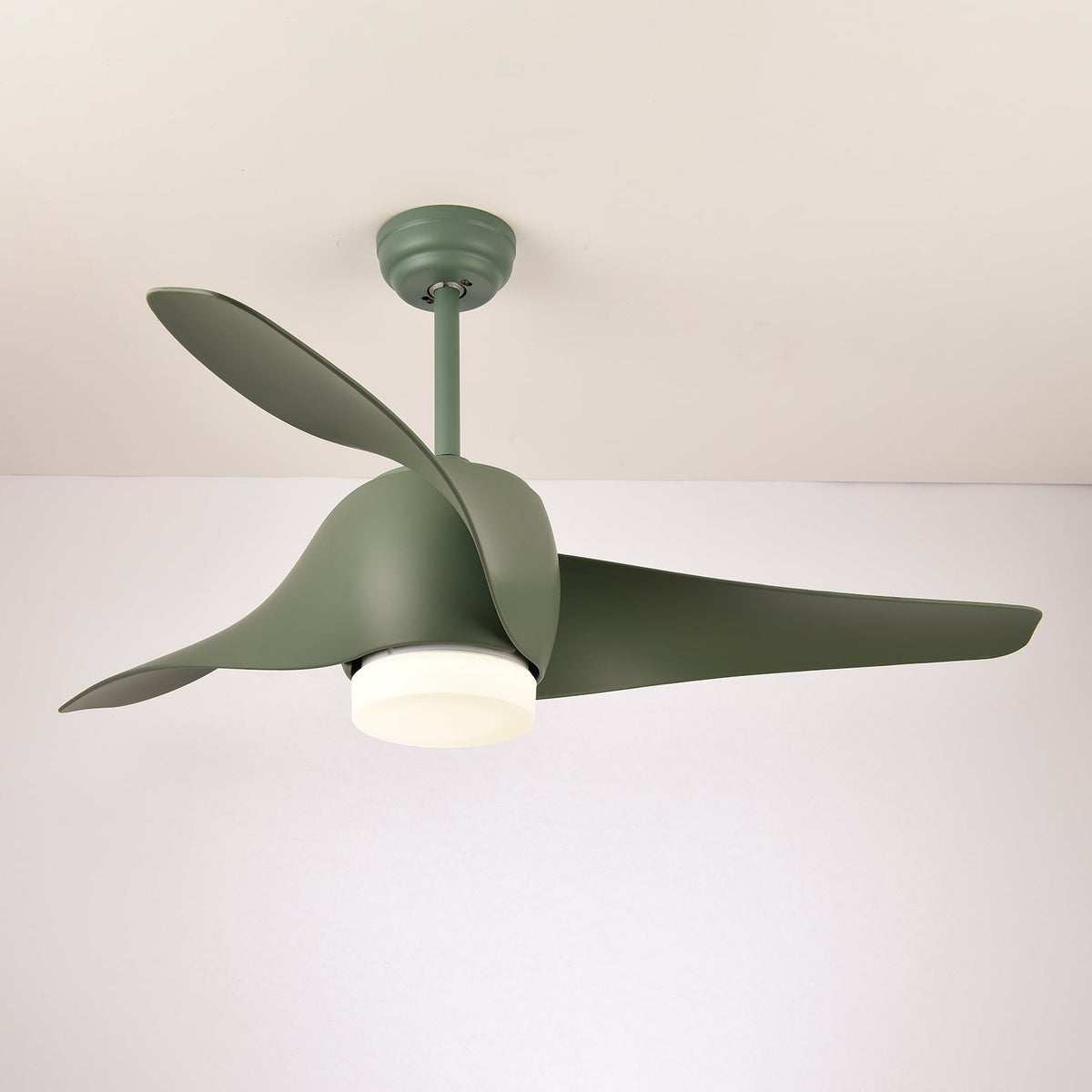 Umber ventilador de techo con luz