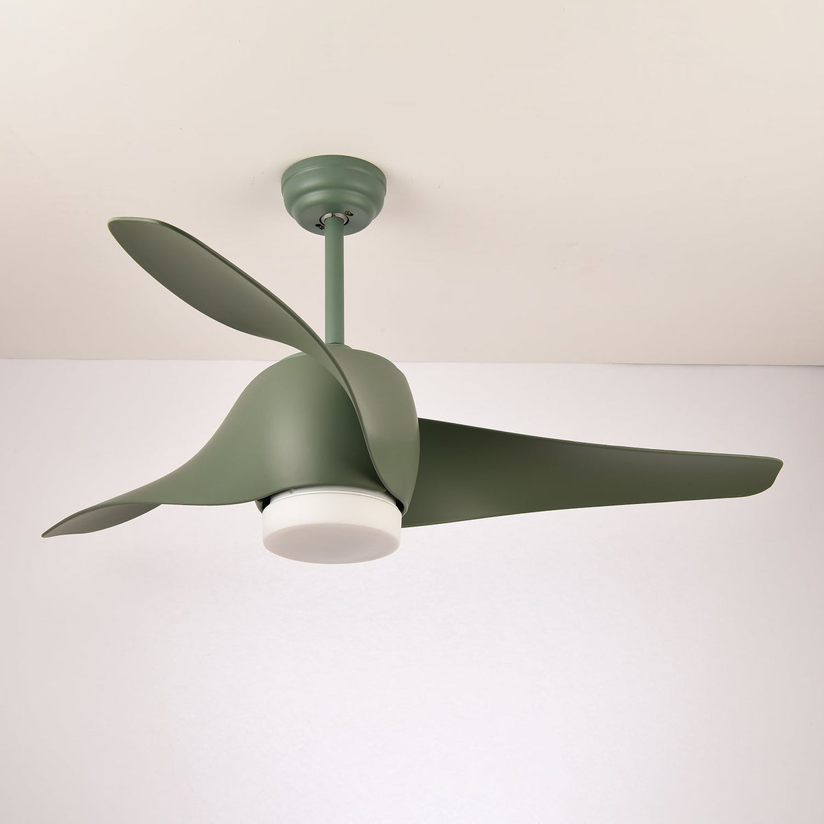 Umber ventilador de techo con luz