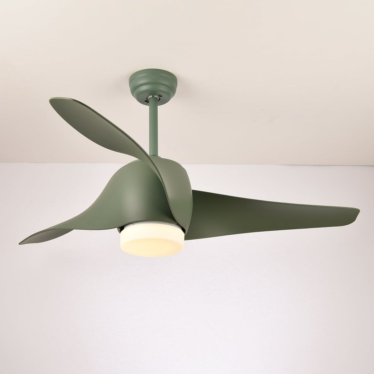 Umber ventilador de techo con luz