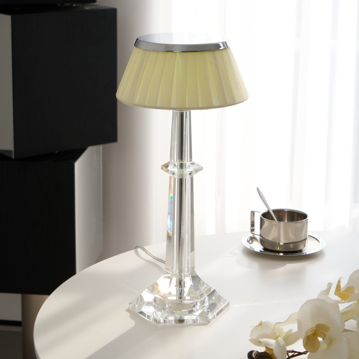 Haloza lámpara de mesa de lujo en tejido