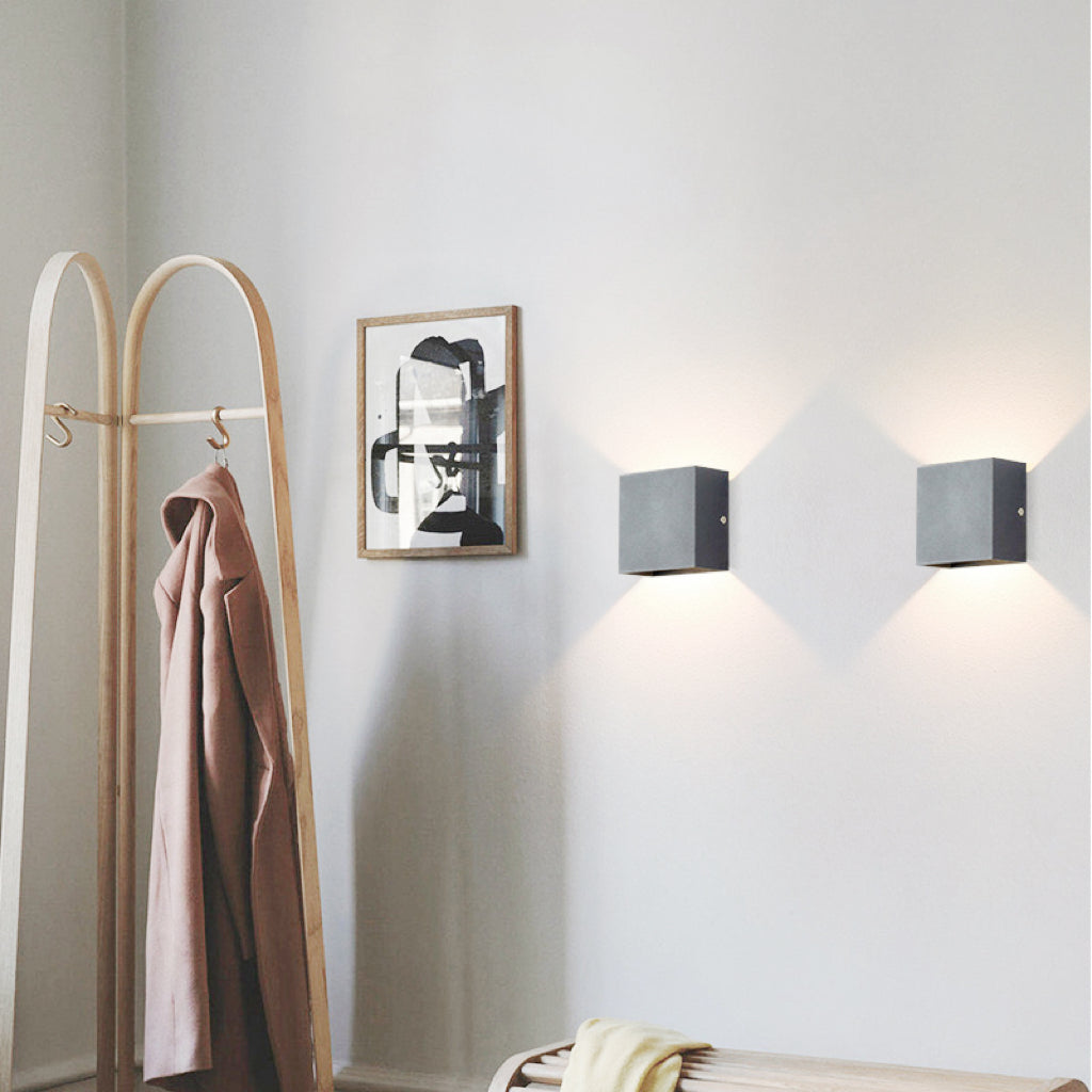 Ray Moderno Doble Foco Metal Aplique de Pared Exterior Negro/Blanco