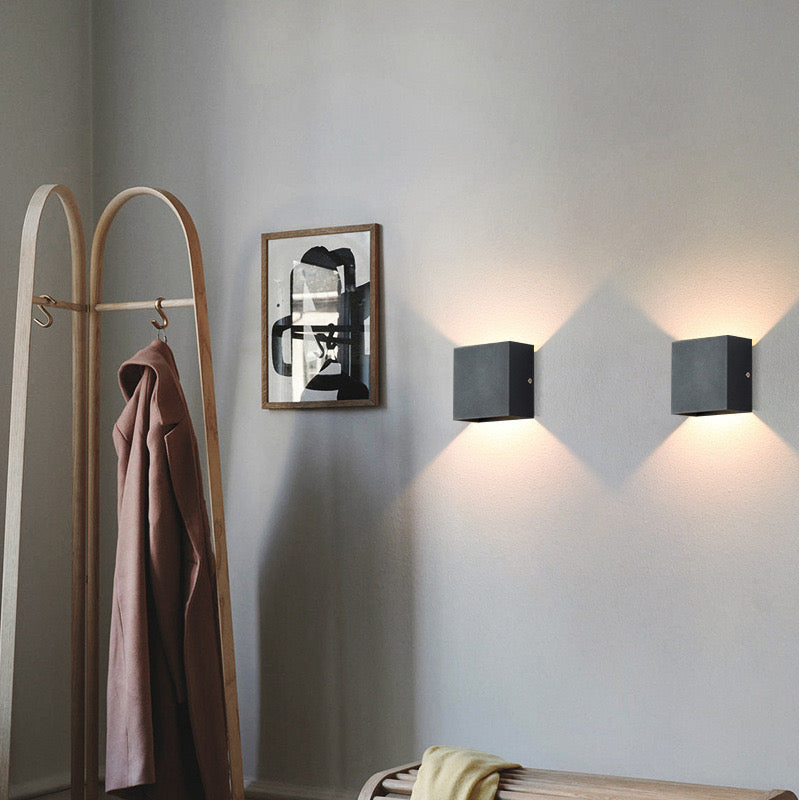 Ray Moderno Doble Foco Metal Aplique de Pared Exterior Negro/Blanco